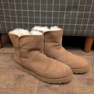 Cozy Tan Suede Women's Boots